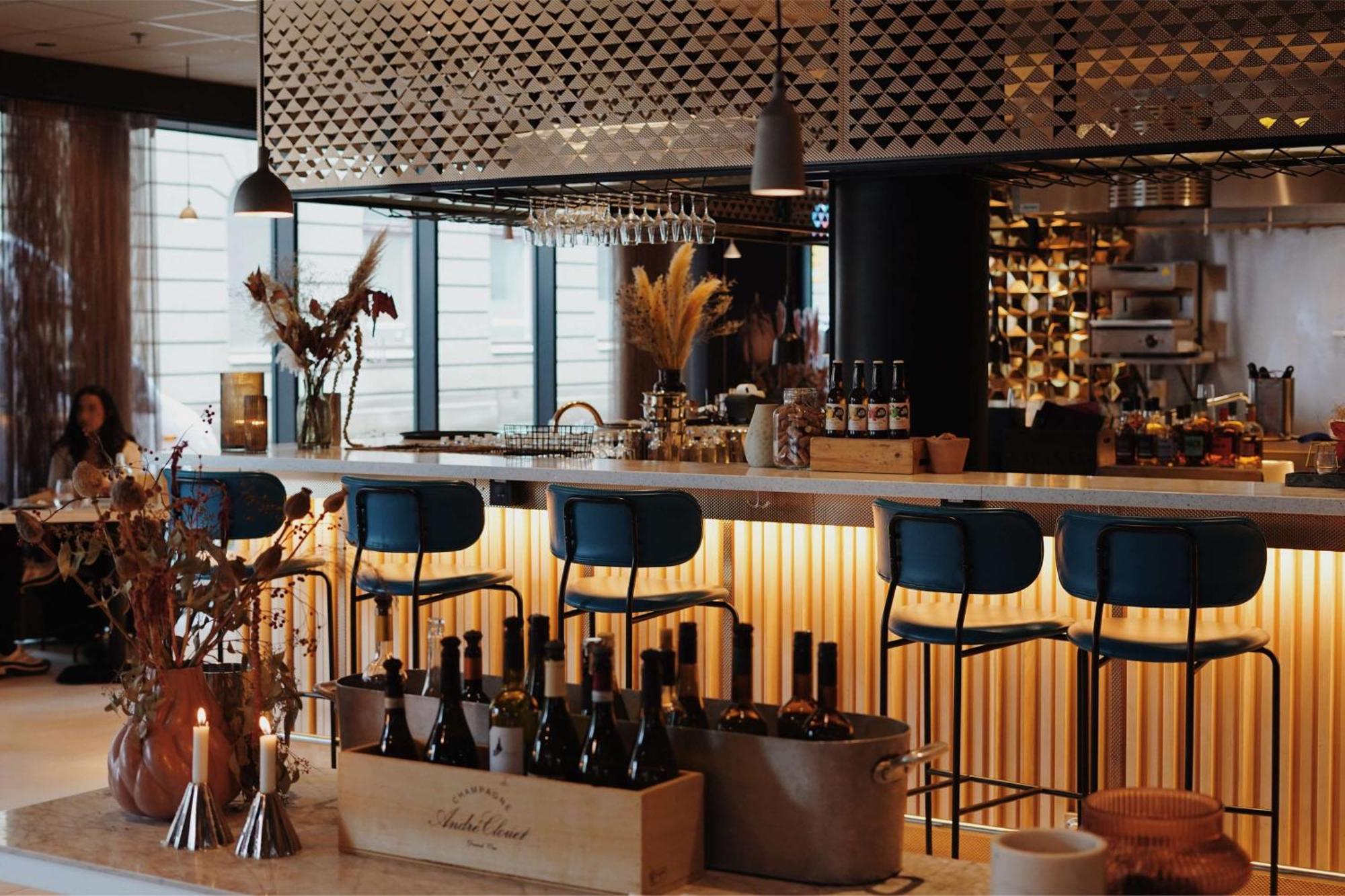 Radisson Blu Scandinavia Hotel, Hotelli
