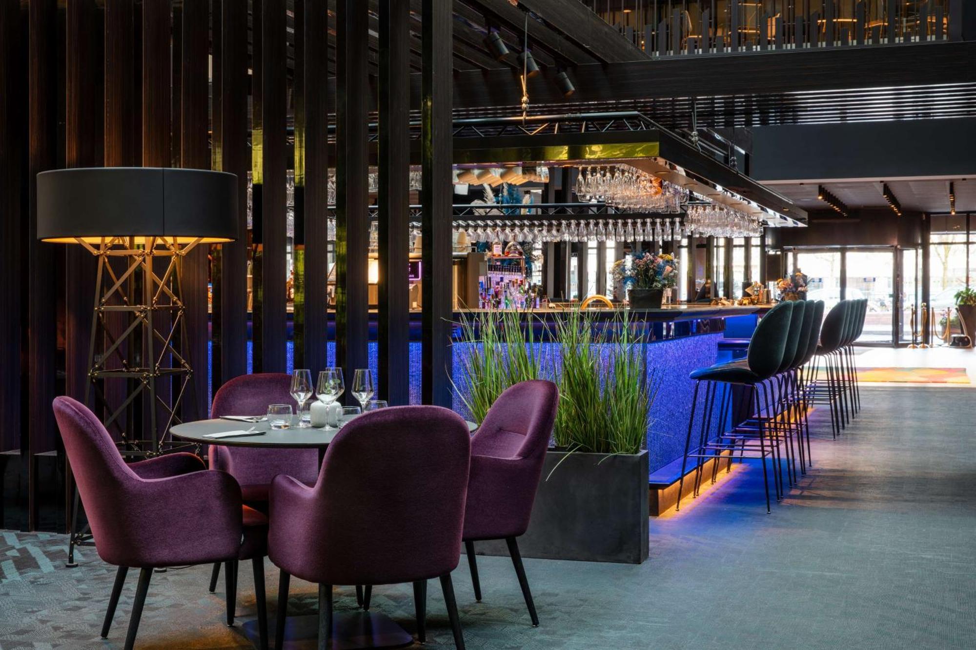 Radisson Blu Scandinavia Hotel, Hotelli 4*