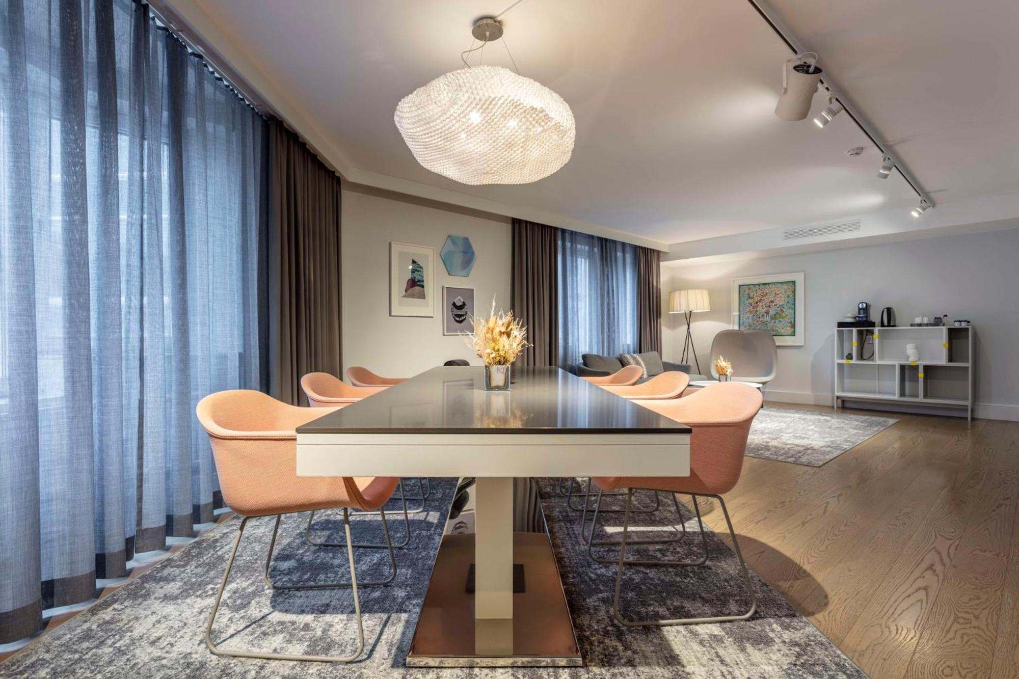 酒店 Radisson Blu Scandinavia Hotel, 4*