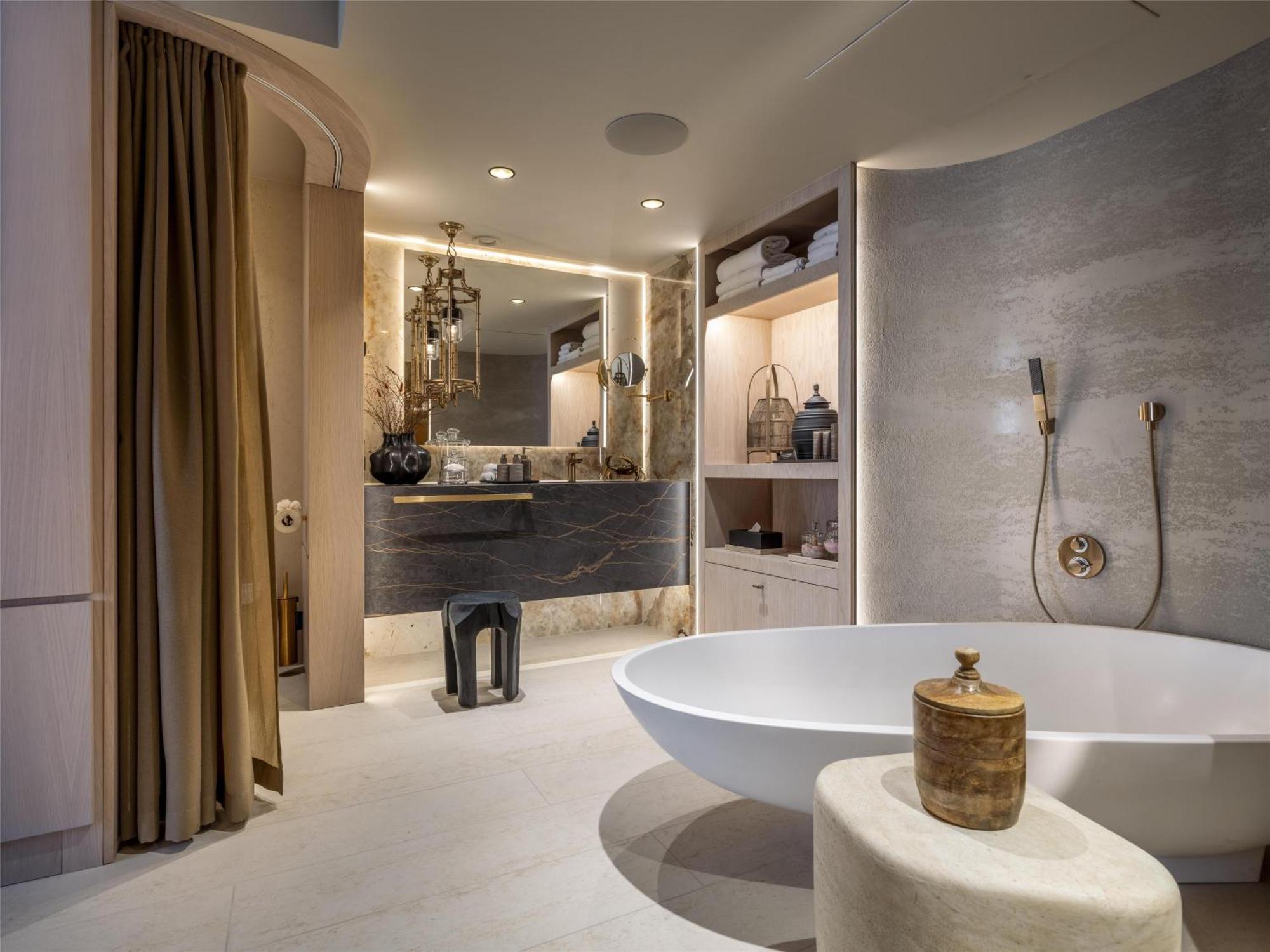 Radisson Blu Scandinavia Hotel, 4*