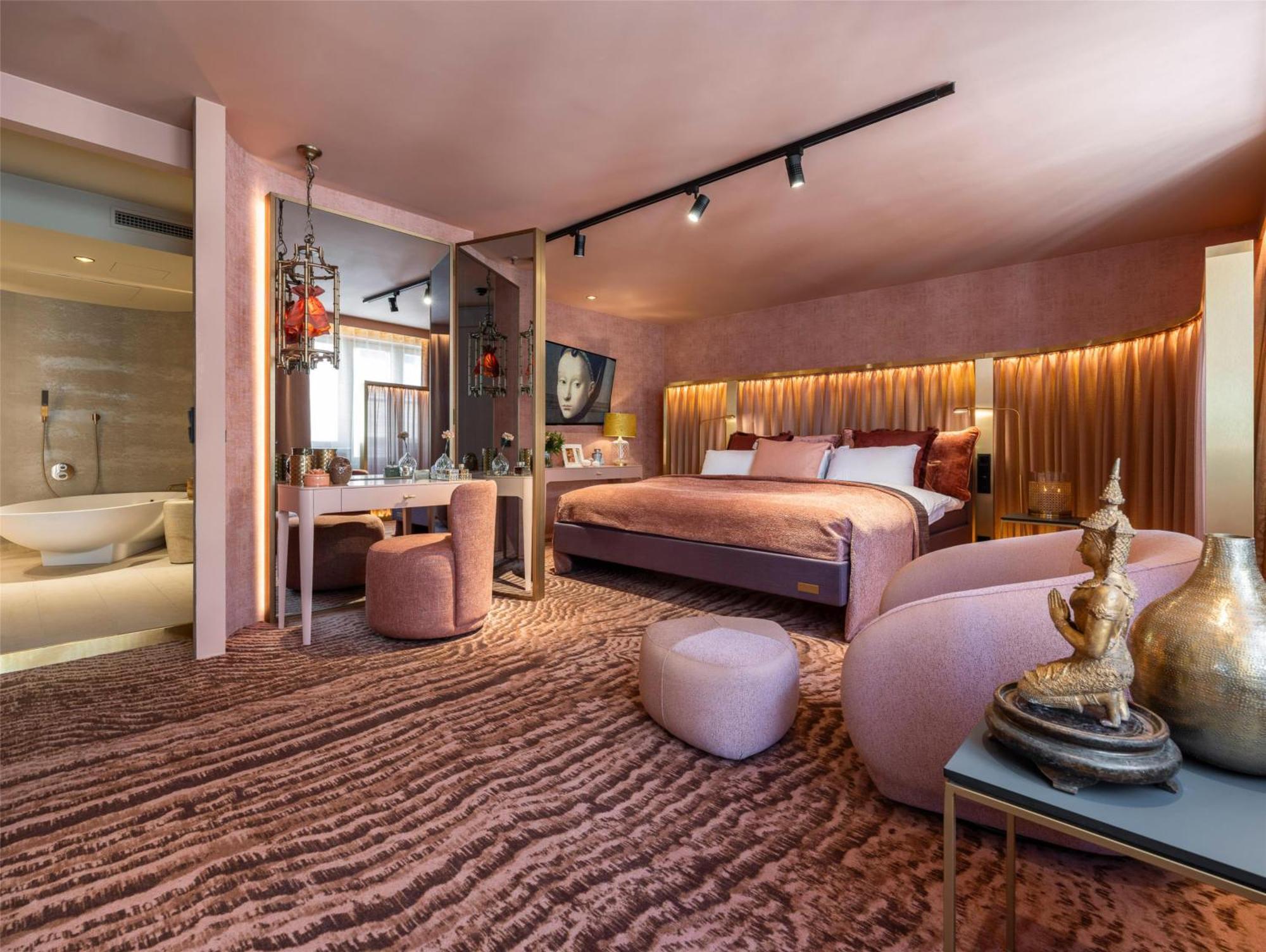 酒店 Radisson Blu Scandinavia Hotel, 4*