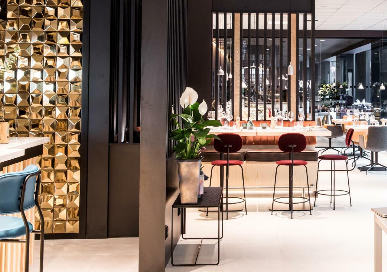 Radisson Blu Scandinavia Hotel, 4*